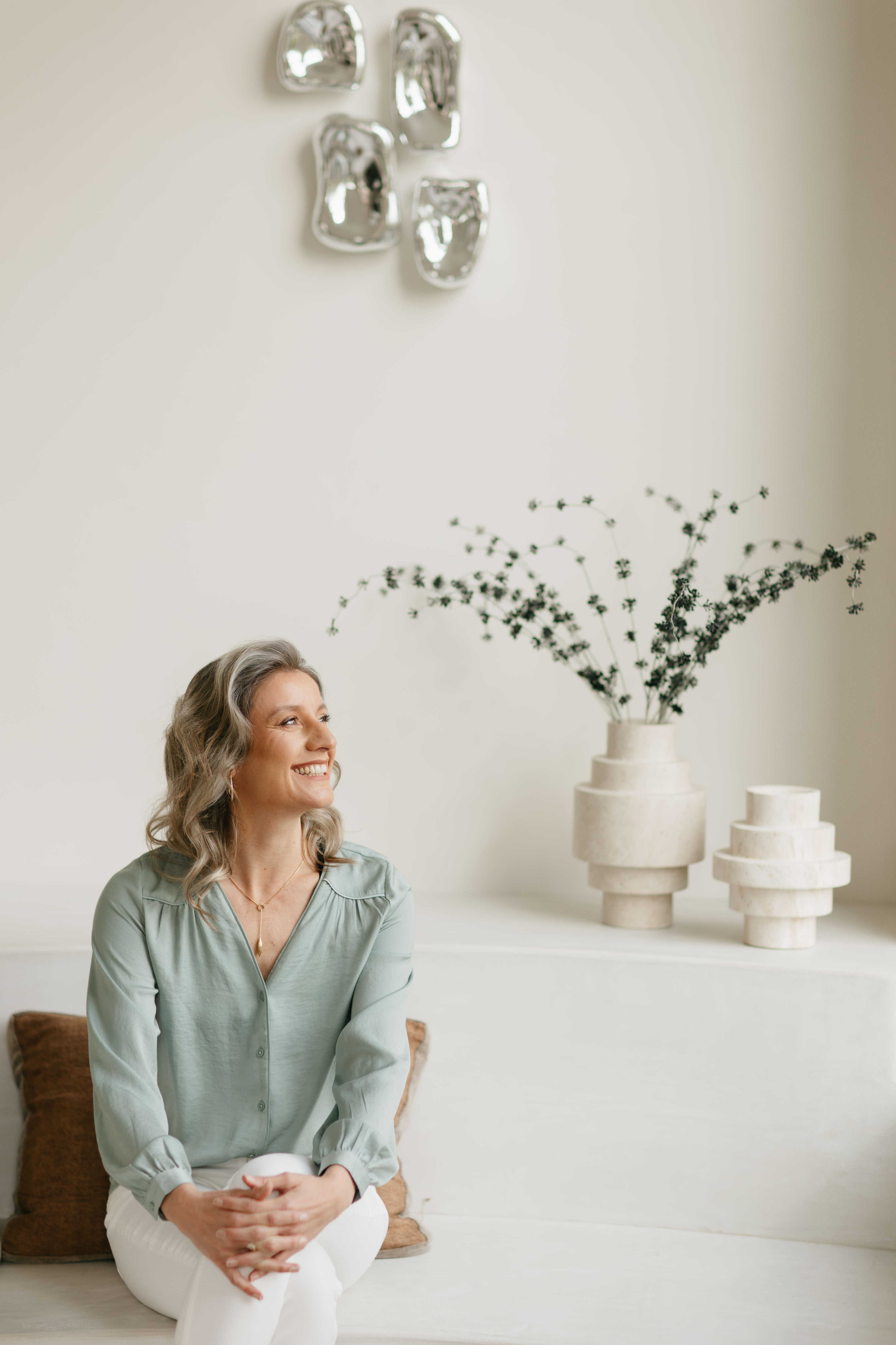 Katrien Beeckaert in haar praktijk